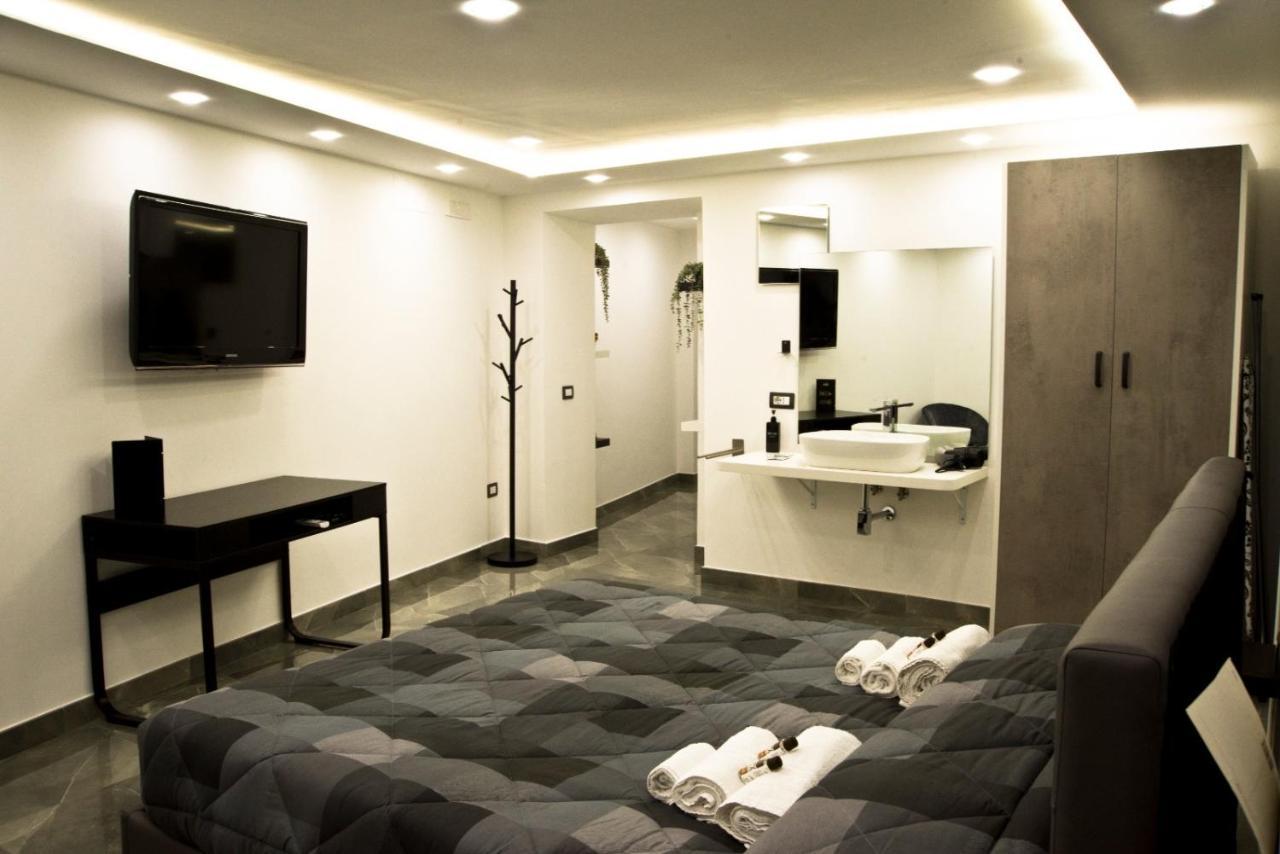 Suite Napoli Sotterranea Con Vasca Idromassaggio Exterior foto